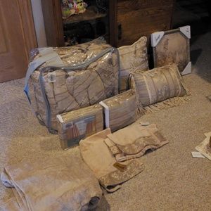 Queen Bed set... Pillows, shams, curtains, towles